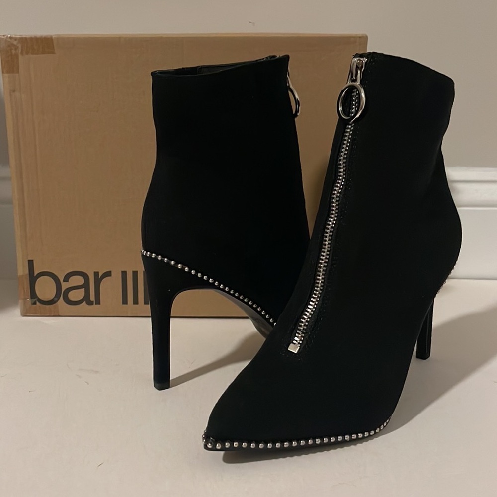 NWT Bar III Women’s Briget Front-Zip Stiletto Booties Black Size 7 M